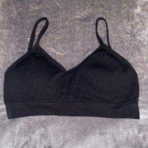 Sports Bra Black ribbed V-neck Size Large